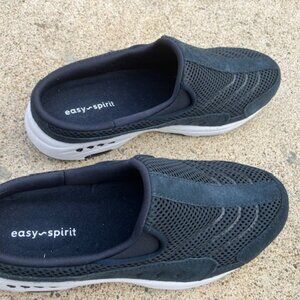 Easy Spirit slip ons